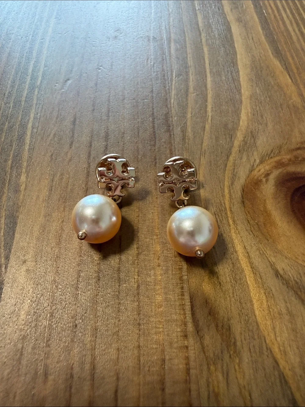 Tory Burch Gold-Tone Logo Pearl Drop Earrings - Cream
